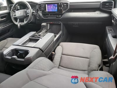 Zdjęcie 8 z 14 samochodu: 2023 TOYOTA TUNDRA DOUBLE CAB SR VIN:5TFLA5DA8PX090753 - miniatura