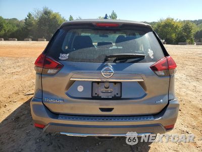 Zdjęcie 6 z 16 samochodu: 2018 NISSAN ROGUE S VIN:KNMAT2MV3JP556910 - miniatura
