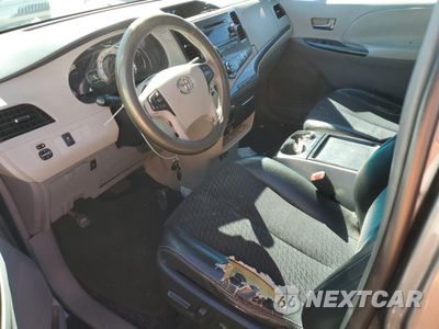 Zdjęcie 7 z 13 samochodu: 2011 TOYOTA SIENNA SPORT VIN:5TDXK3DCXBS037572 - miniatura