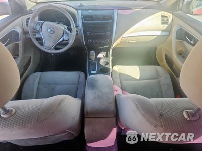 Zdjęcie 8 z 15 samochodu: 2015 NISSAN ALTIMA 2.5 VIN:1N4AL3AP3FN301565 - miniatura