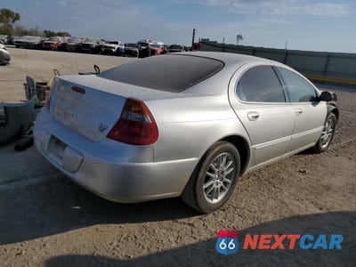 Trzecie zdjęcie samochodu z tyłu: 2002 CHRYSLER 300M VIN:2C3AE66G72H255163 - miniatura