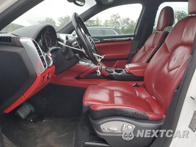 Zdjęcie 7 z 13 samochodu: 2017 PORSCHE CAYENNE SE HYBRID PLATINUM VIN:WP1AE2A27HLA70329 - miniatura