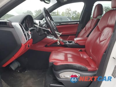 Zdjęcie 7 z 13 samochodu: 2017 PORSCHE CAYENNE SE HYBRID PLATINUM VIN:WP1AE2A27HLA70329 - miniatura