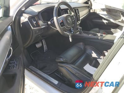 Zdjęcie 8 z 13 samochodu: 2019 VOLVO V90 T5 R-DESIGN VIN:YV1102GM5K1087071 - miniatura