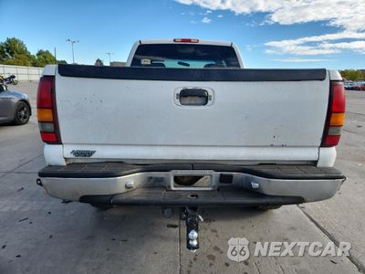 Zdjęcie 6 z 14 samochodu: 2000 CHEVROLET SILVERADO K2500 VIN:1GCGK29U9YE129430 - miniatura