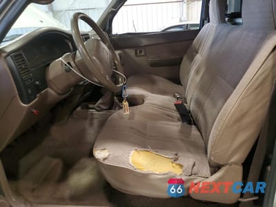 Zdjęcie 7 z 13 samochodu: 1996 TOYOTA TACOMA VIN:4TAPM62N8TZ209481 - miniatura