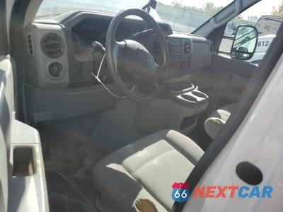 Zdjęcie 8 z 12 samochodu: 2016 FORD ECONOLINE E350 SUPER DUTY CUTAWAY VAN VIN:1FDWE3FS5GDC42304 - miniatura