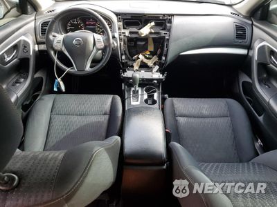Zdjęcie 8 z 13 samochodu: 2016 NISSAN ALTIMA 2.5 VIN:1N4AL3AP3GC281752 - miniatura