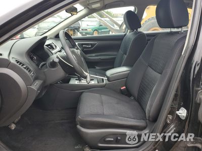 Zdjęcie 7 z 12 samochodu: 2016 NISSAN ALTIMA 2.5 VIN:1N4AL3AP5GC251863 - miniatura