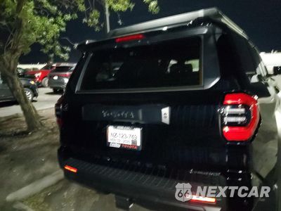 Zdjęcie 6 z 12 samochodu: 2025 TOYOTA 4RUNNER LIMITED VIN:JTEVB5BR1S5016640 - miniatura
