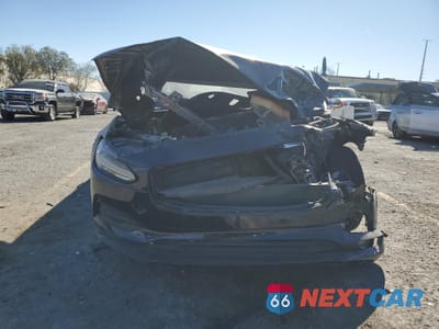 Piąte zdjęcie samochodu w środku: 2017 VOLVO S90 T5 MOMENTUM VIN:YV1102AK2H1007113 - miniatura