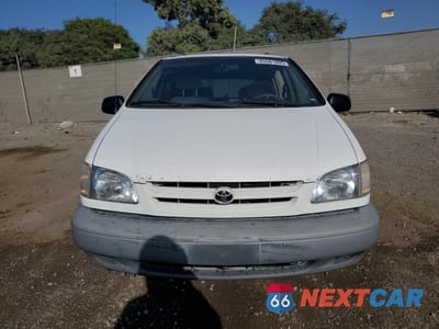 Piąte zdjęcie samochodu w środku: 1998 TOYOTA SIENNA LE VIN:4T3ZF13C7WU010112 - miniatura