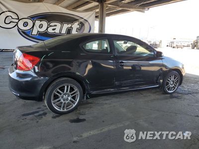 Trzecie zdjęcie samochodu z tyłu: 2006 TOYOTA SCION TC VIN:JTKDE167360115884 - miniatura