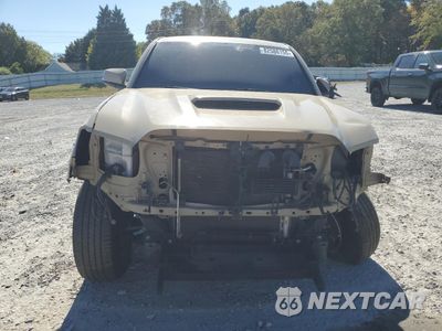 Piąte zdjęcie samochodu w środku: 2017 TOYOTA TACOMA DOUBLE CAB VIN:5TFCZ5AN6HX113111 - miniatura