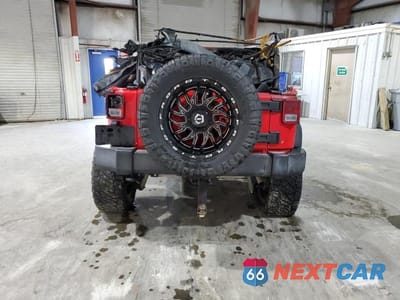 Zdjęcie 6 z 14 samochodu: 2016 JEEP WRANGLER UNLIMITED SPORT VIN:1C4BJWDG3GL248669 - miniatura