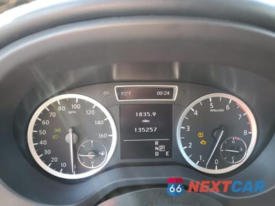Zdjęcie 9 z 15 samochodu: 2018 INFINITI QX30 BASE VIN:SJKCH5CP5JA041308 - miniatura