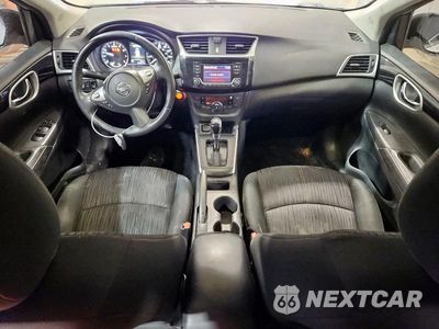 Zdjęcie 8 z 11 samochodu: 2018 NISSAN SENTRA SV VIN:3N1AB7AP1JL649865 - miniatura