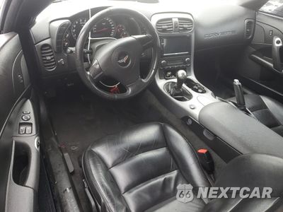 Zdjęcie 8 z 12 samochodu: 2006 CHEVROLET CORVETTE VIN:1G1YY25U565113076 - miniatura