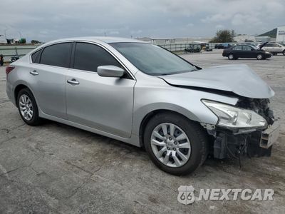 Czwarte zdjęcie samochodu z boku: 2015 NISSAN ALTIMA 2.5 VIN:1N4AL3AP5FC182915 - miniatura