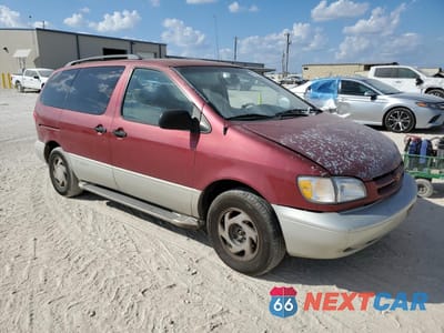 Czwarte zdjęcie samochodu z boku: 1998 TOYOTA SIENNA LE VIN:4T3ZF13C3WU077824 - miniatura