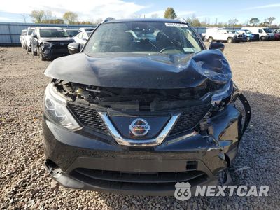 Piąte zdjęcie samochodu w środku: 2019 NISSAN ROGUE SPORT S VIN:JN1BJ1CR4KW351504 - miniatura