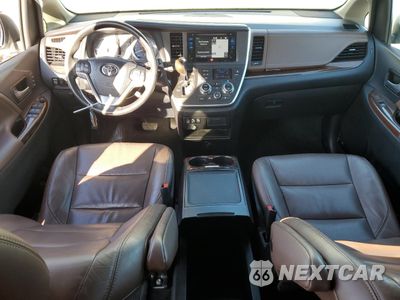 Zdjęcie 8 z 13 samochodu: 2015 TOYOTA SIENNA XLE VIN:5TDYK3DC0FS633557 - miniatura