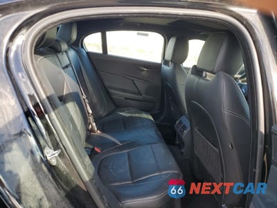Zdjęcie 10 z 13 samochodu: 2018 JAGUAR XE S VIN:SAJAM4FV6JCP17040 - miniatura