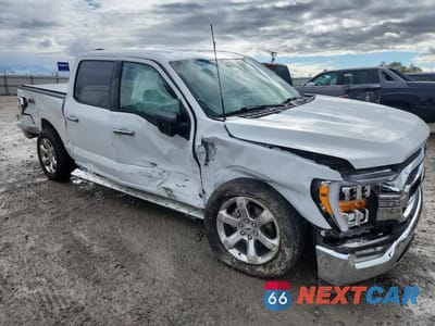 Czwarte zdjęcie samochodu z boku: 2022 FORD F150 SUPERCREW VIN:1FTFW1E80NKF24192 - miniatura