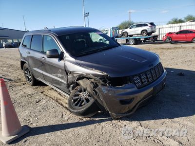 Czwarte zdjęcie samochodu z boku: 2017 JEEP GRAND CHEROKEE LAREDO VIN:1C4RJFAG9HC946708 - miniatura