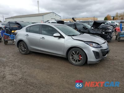 Czwarte zdjęcie samochodu z boku: 2011 MAZDA 3 I VIN:JM1BL1VF1B1425372 - miniatura