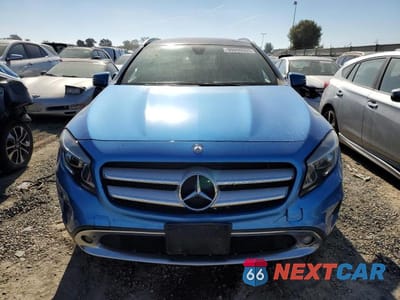 Piąte zdjęcie samochodu w środku: 2017 MERCEDES-BENZ GLA 250 4MATIC VIN:WDCTG4GB1HJ347070 - miniatura