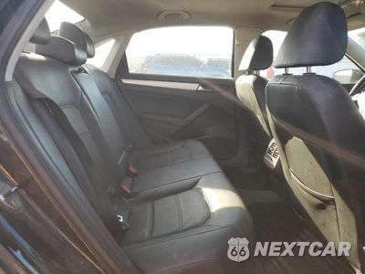 Zdjęcie 10 z 11 samochodu: 2013 VOLKSWAGEN PASSAT VIN:1VWBP7A32DC113052 - miniatura