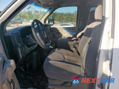 Zdjęcie 7 z 13 samochodu: 2003 GMC SAVANA G2500 VIN:1GTFG25T031113904 - miniatura