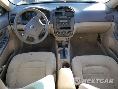 Zdjęcie 8 z 12 samochodu: 2006 KIA SPECTRA LX VIN:KNAFE121765315751 - miniatura