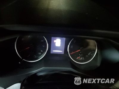 Zdjęcie 9 z 12 samochodu: 2021 TOYOTA RAV4 XLE VIN:2T3W1RFV5NC211195 - miniatura