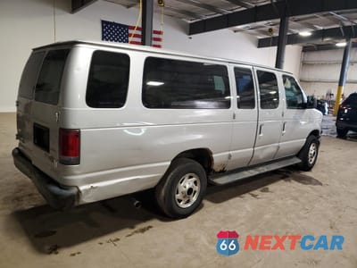 Trzecie zdjęcie samochodu z tyłu: 2010 FORD ECONOLINE E350 SUPER DUTY WAGON VIN:1FBSS3BL5ADA18519 - miniatura
