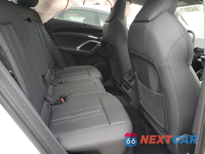 Zdjęcie 11 z 14 samochodu: 2025 AUDI Q5 PRESTIGE VIN:WA13AAGU3S2069503 - miniatura