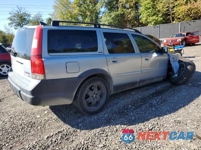 Trzecie zdjęcie samochodu z tyłu: 2001 VOLVO V70 XC VIN:YV1SZ58D411033768 - miniatura