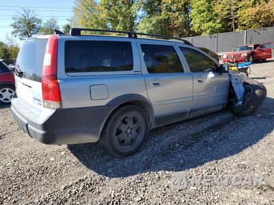 Trzecie zdjęcie samochodu z tyłu: 2001 VOLVO V70 XC VIN:YV1SZ58D411033768 - miniatura