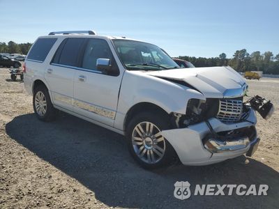 Czwarte zdjęcie samochodu z boku: 2011 LINCOLN NAVIGATOR VIN:5LMJJ2J51BEJ08522 - miniatura