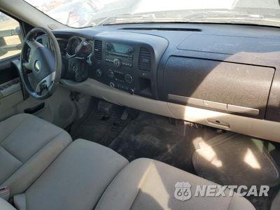 Zdjęcie 8 z 12 samochodu: 2010 CHEVROLET SILVERADO K2500 HEAVY DUTY LT VIN:1GC5KXBG2AZ215122 - miniatura