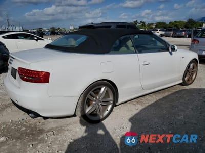 Trzecie zdjęcie samochodu z tyłu: 2011 AUDI A5 PREMIUM PLUS VIN:WAUJFAFH2BN002700 - miniatura