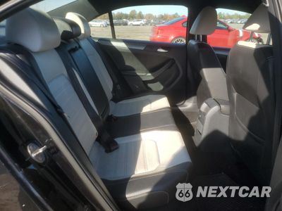 Zdjęcie 10 z 12 samochodu: 2016 VOLKSWAGEN JETTA SPORT VIN:3VWD17AJ2GM296870 - miniatura