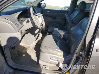 Zdjęcie 7 z 13 samochodu: 2004 TOYOTA SIENNA XLE VIN:5TDZA22C44S213530 - miniatura