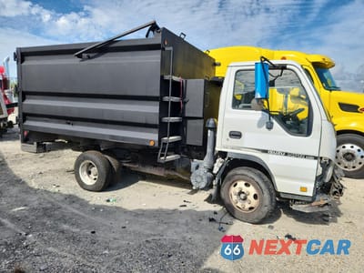 Czwarte zdjęcie samochodu z boku: 2007 ISUZU NPR VIN:JALC4B16177004252 - miniatura