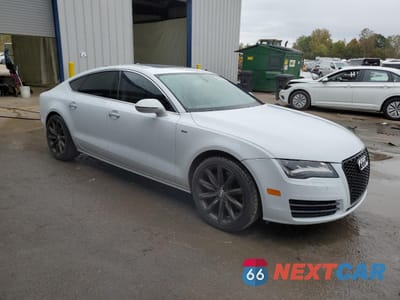 Czwarte zdjęcie samochodu z boku: 2015 AUDI A7 PREMIUM PLUS VIN:WAUWGAFC6FN008870 - miniatura