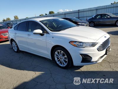 Czwarte zdjęcie samochodu z boku: 2019 FORD FUSION SE VIN:3FA6P0LU4KR236082 - miniatura