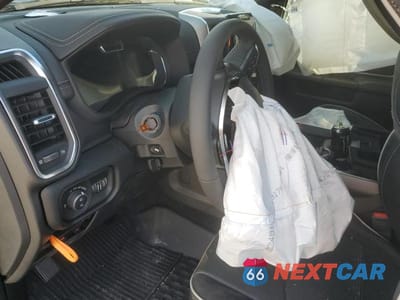 Zdjęcie 8 z 12 samochodu: 2025 RAM 2500 LARAMIE VIN:3C63R5FL1SG506394 - miniatura