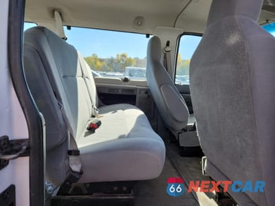 Zdjęcie 11 z 13 samochodu: 2011 FORD ECONOLINE WAGON XLT VIN:1FBSS3BL6BDB21823 - miniatura