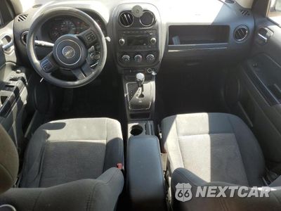 Zdjęcie 8 z 12 samochodu: 2011 JEEP COMPASS SPORT VIN:1J4NF1FB1BD235032 - miniatura